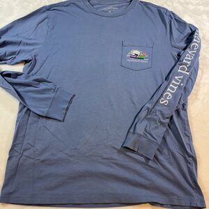 Vineyard Vines Snowboarding Whale Graphic pocket Long Sleeve Mens Shirt SZ. Med